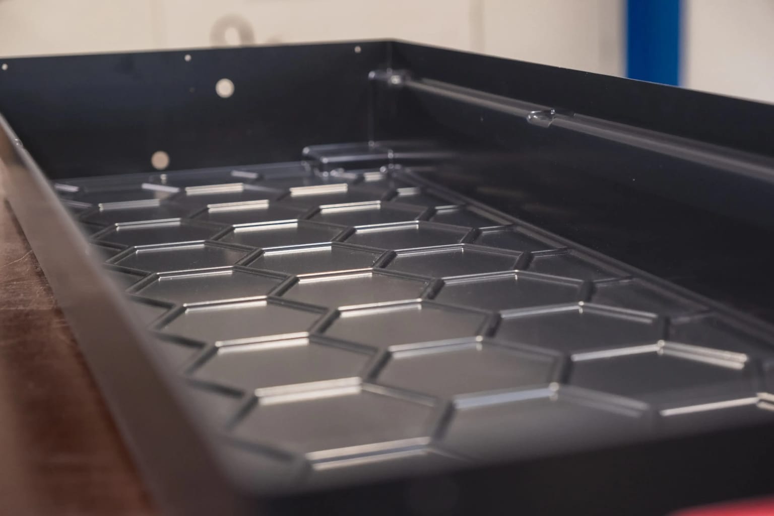 Innere Ansicht des Batteriegehäuses aus Kunststoff